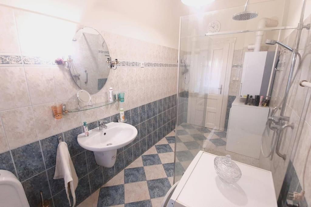 Romantic Villa - Pápa Eksteriør billede