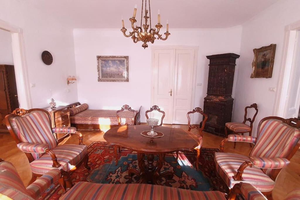 Romantic Villa - Pápa Eksteriør billede